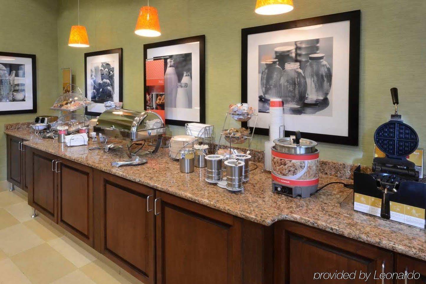Hampton Inn Roxboro Exteriör bild